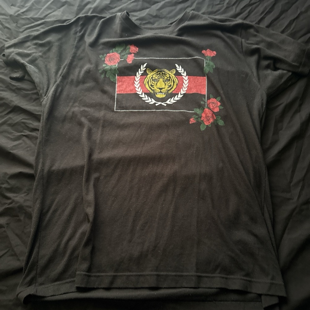 Black Graphic T-Shirt with Tiger and Rose Design